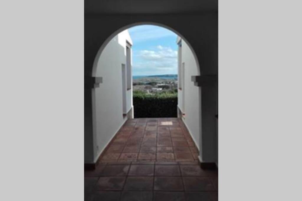 Appartement V. Lona: Beautiful Duplex With A Stunning Seaview à Es Mercadal Extérieur photo